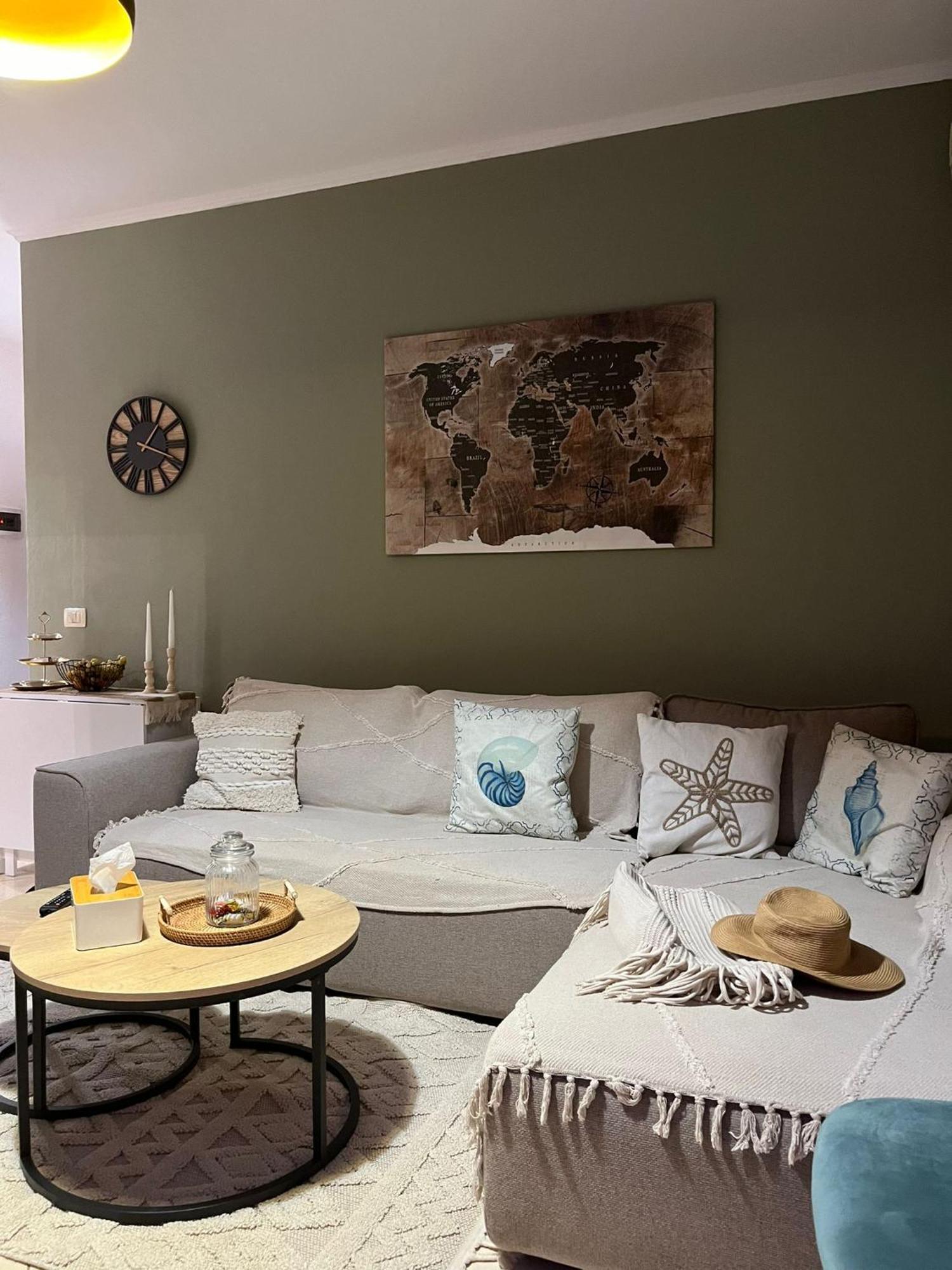 Theomar Apartament